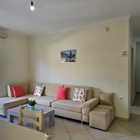 Happy Eri Apartment